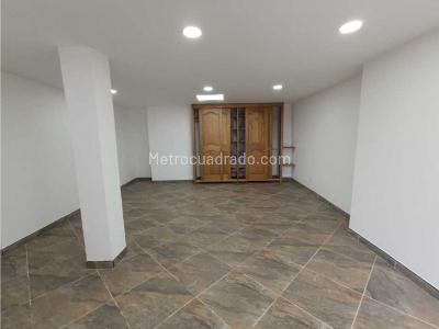Casa de 4 alcobas en venta en Escobero, Envigado, 698 m² · foto 10 de 20