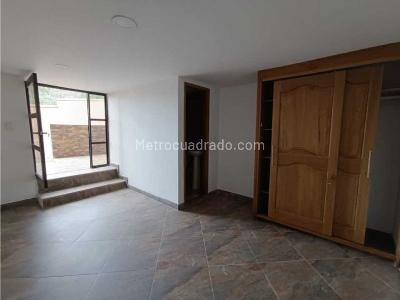 Casa de 4 alcobas en venta en Escobero, Envigado, 698 m² · foto 11 de 20