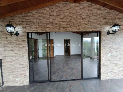 Casa de 4 alcobas en venta en Escobero, Envigado, 698 m² · foto 12 de 20