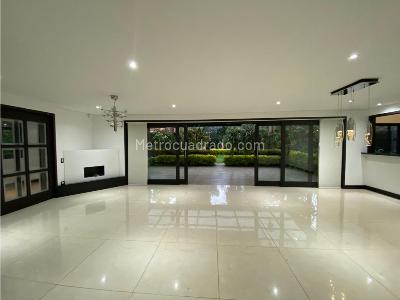 Casa de 4 alcobas en venta en Llanogrande, Rionegro · foto 2 de 20
