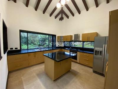 Casa de 4 alcobas en venta en Llanogrande, Rionegro · foto 4 de 20