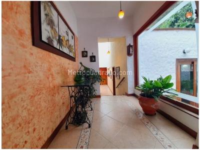 Casa de 4 alcobas en venta en Envigado, Medellín, 520 m² · foto 16 de 20