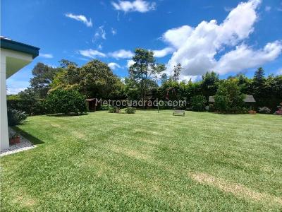 Casa de 4 alcobas en venta en Llanogrande, Rionegro, 386 m² · foto 16 de 17
