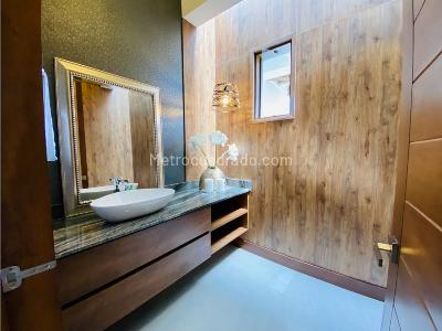 Casa de 4 alcobas en venta en Llanogrande, Rionegro, 430 m² · foto 13 de 20