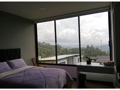 Casa de 3 alcobas en venta en Escobero, Envigado, 1350 m² · foto 4 de 17