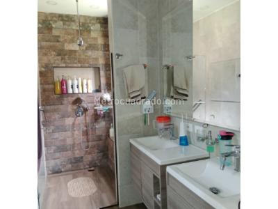 Casa de 3 alcobas en venta en Escobero, Envigado, 1350 m² · foto 7 de 17