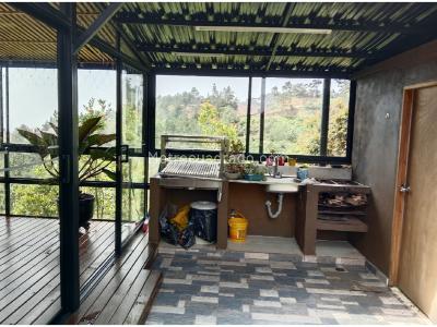 Casa de 3 alcobas en venta en Escobero, Envigado, 1350 m² · foto 13 de 17