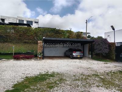 Casa de 3 alcobas en venta en Escobero, Envigado, 1350 m² · foto 14 de 17