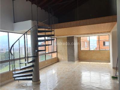 Apartamento de 3 alcobas en venta en Poblado San Lucas, Medellín, 140 m² · foto 1 de 14