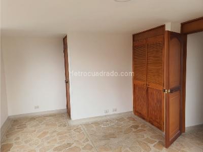 Apartamento de 3 alcobas en venta en Poblado San Lucas, Medellín, 140 m² · foto 7 de 14