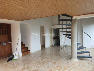 Apartamento de 3 alcobas en venta en Poblado San Lucas, Medellín, 140 m² · foto 8 de 14