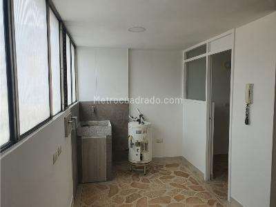 Apartamento de 3 alcobas en venta en Poblado San Lucas, Medellín, 140 m² · foto 10 de 14