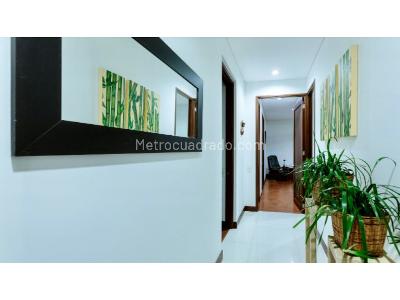 Apartamento de 3 alcobas en venta en El Poblado, Medellín, 200 m² · foto 7 de 18