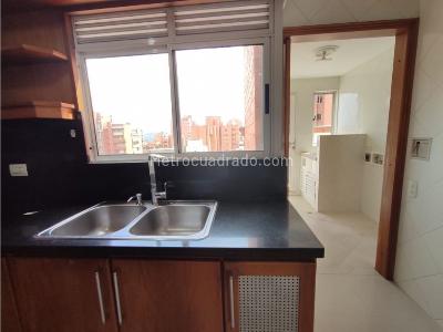 Apartamento en venta en Laureles, Medellín · foto 11 de 18