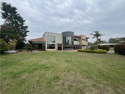 Casa de 3 alcobas en venta en Llanogrande, Rionegro, 450 m² · foto 4 de 20