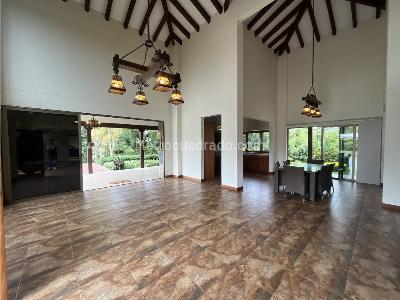 Casa de 3 alcobas en venta en Llanogrande, Rionegro, 450 m² · foto 8 de 20