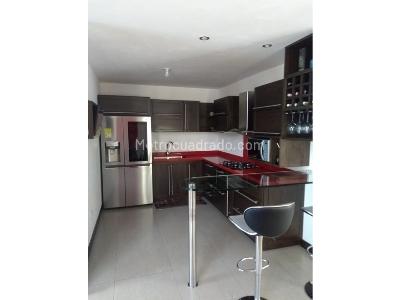 Casa de 3 alcobas en venta en San Antonio De Pereira, Rionegro, 353 m² · foto 3 de 11