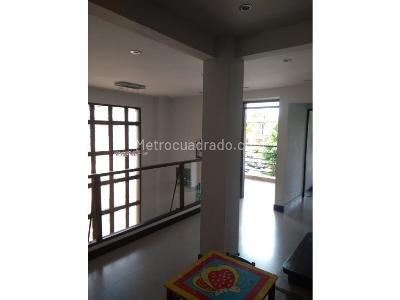 Casa de 3 alcobas en venta en San Antonio De Pereira, Rionegro, 353 m² · foto 7 de 11