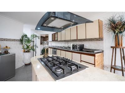 Apartamento de 4 alcobas en venta en Los Balsos, Medellín, 380 m² · foto 15 de 20