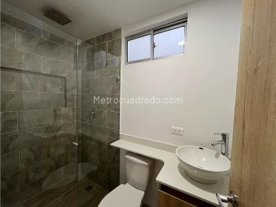 Apartamento de 3 alcobas en venta en La Castellana, Medellín, 105 m² · foto 5 de 20
