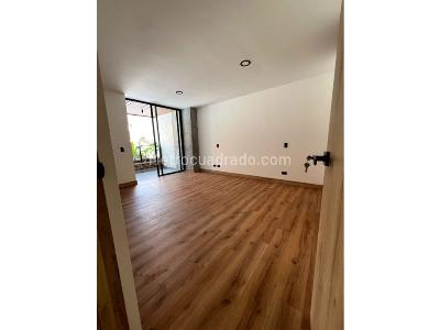 Apartamento de 3 alcobas en venta en Laureles, Medellín, 165 m² · foto 2 de 10