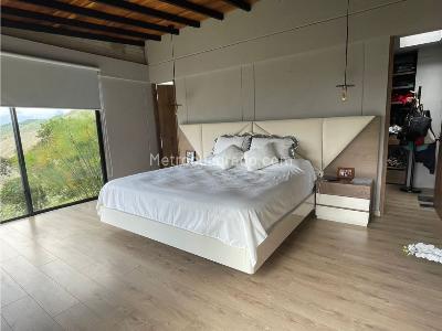 Casa de 3 alcobas en venta en Niquia, Bello · foto 14 de 15