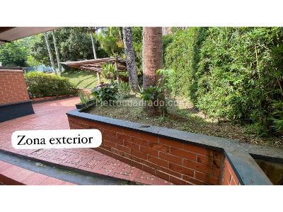 Casa de 4 alcobas en venta en El Poblado, Medellín, 332 m² · foto 11 de 19