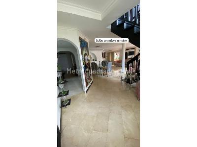 Casa de 4 alcobas en venta en El Poblado, Medellín, 332 m² · foto 13 de 19