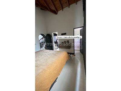 Casa de 4 alcobas en venta en El Poblado, Medellín, 332 m² · foto 16 de 19