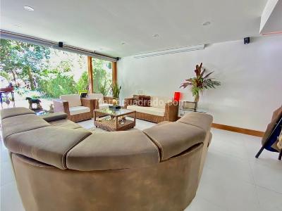 Casa de 3 alcobas en venta en El Poblado, Medellín, 490 m² · foto 11 de 20