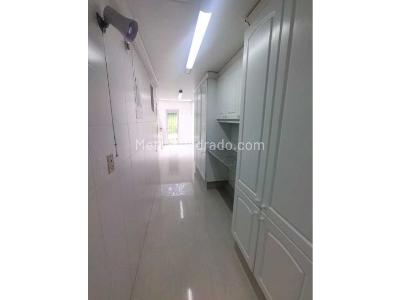 Casa de 3 alcobas en venta en Provenza, Medellín, 380 m² · foto 18 de 20
