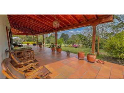 Casa de 3 alcobas en venta en San Antonio De Pereira, Rionegro, 127 m² · foto 2 de 16