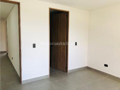 Casa de 4 alcobas en venta en Barro Blanco, Rionegro, 220 m² · foto 16 de 20