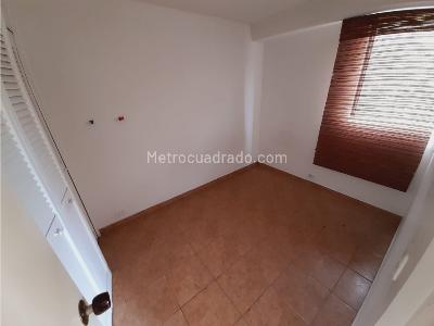 Apartamento de 3 alcobas en venta en El Poblado, Medellín, 200 m² · foto 9 de 20