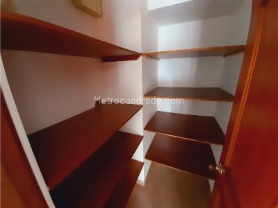Apartamento de 3 alcobas en venta en El Poblado, Medellín, 200 m² · foto 10 de 20