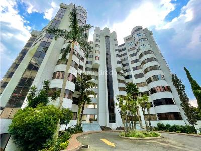 Apartamento en venta en El Poblado, Medellín · foto 3 de 20