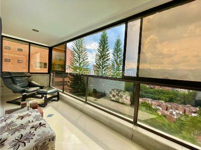 Apartamento en venta en El Poblado, Medellín · foto 8 de 20