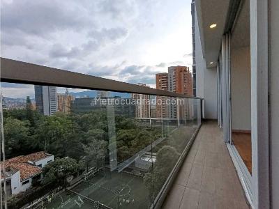 Apartamento de 2 alcobas en venta en Poblado El Campestre, Medellín, 75 m² · foto 2 de 14