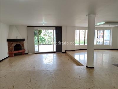 Casa de 5 alcobas en venta en El Poblado, Medellín, 430 m² · foto 8 de 20