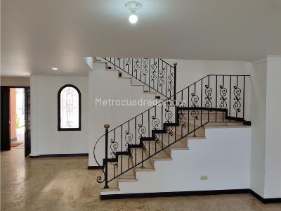 Casa de 5 alcobas en venta en El Poblado, Medellín, 430 m² · foto 11 de 20