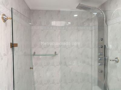Casa de 5 alcobas en venta en El Poblado, Medellín, 430 m² · foto 18 de 20