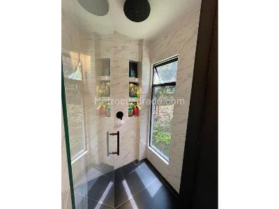 Casa de 5 alcobas en venta en Sabaneta, Sabaneta, 315 m² · foto 13 de 20