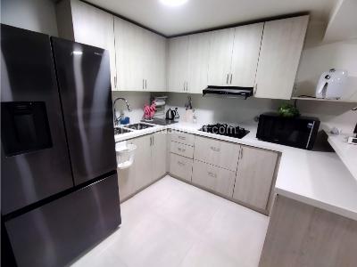 Casa de 5 alcobas en venta en Belen, Medellín, 270 m² · foto 3 de 20