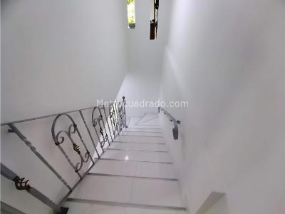 Casa de 5 alcobas en venta en Belen, Medellín, 270 m² · foto 13 de 20