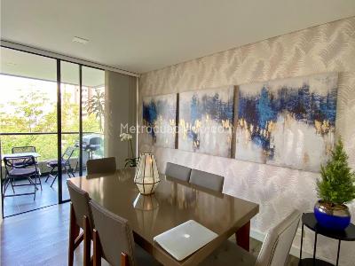 Apartamento de 3 alcobas en venta en El Poblado, Medellín, 156 m² · foto 7 de 19