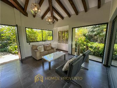 Casa de 4 alcobas en venta en Ojo De Agua, Rionegro, 330 m² · foto 2 de 20