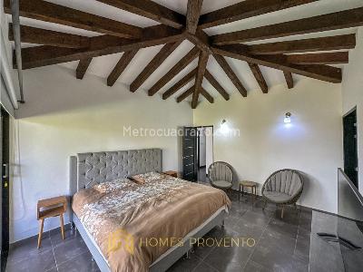 Casa de 4 alcobas en venta en Ojo De Agua, Rionegro, 330 m² · foto 17 de 20