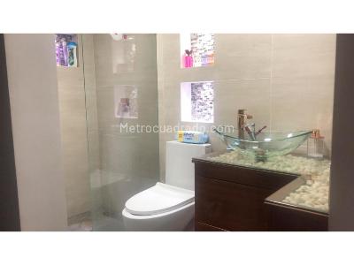 Apartamento de 5 alcobas en venta en Los Naranjos, Medellín, 247 m² · foto 5 de 10