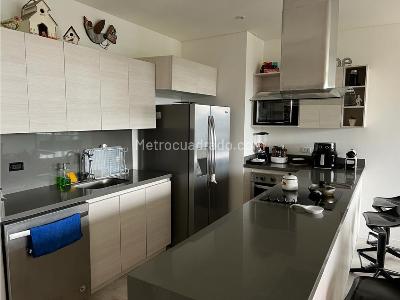 Apartamento de 3 alcobas en venta en Alto De Las Palmas, Medellín, 155 m² · foto 15 de 20
