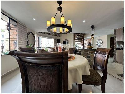Apartamento de 4 alcobas en venta en Laureles, Medellín, 215 m² · foto 12 de 20
